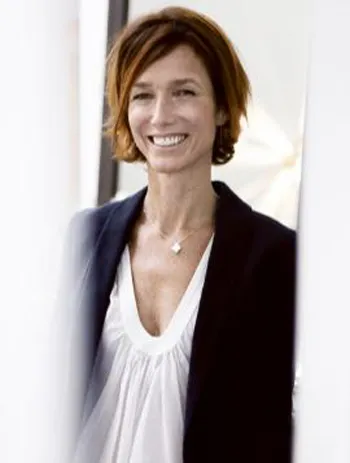 Emilie Bevierre Coppermann امیلی بویه کوپرمن