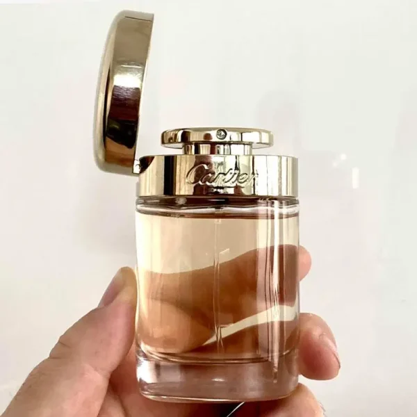 طراحی جذاب شیشه ادکلن زنانه کارتیر بایسر ول