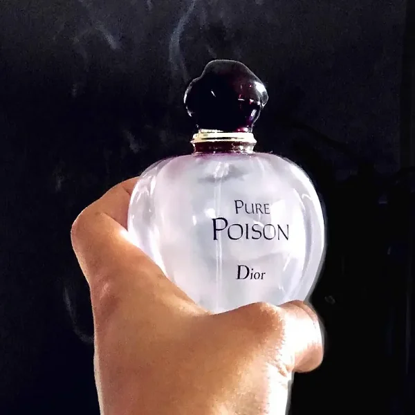 بطری عطر زنانه دیور پیور پویزن