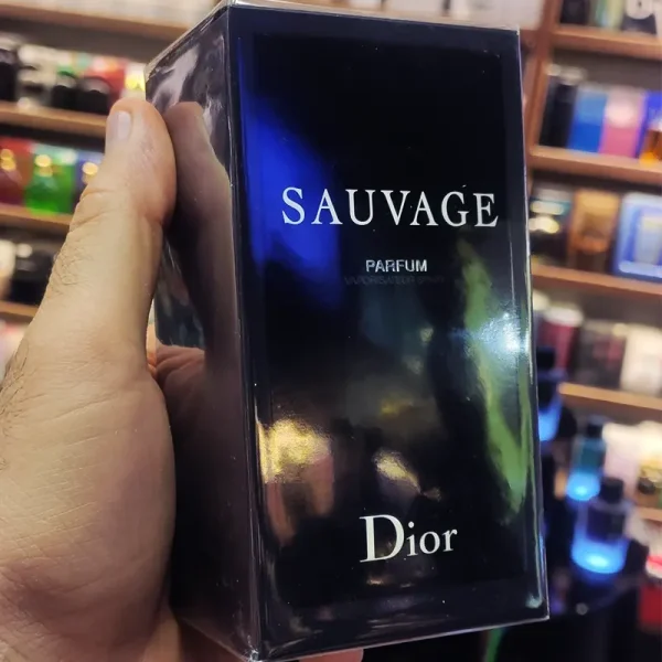 خرید عطر دیور ساواج پارفوم در کرج